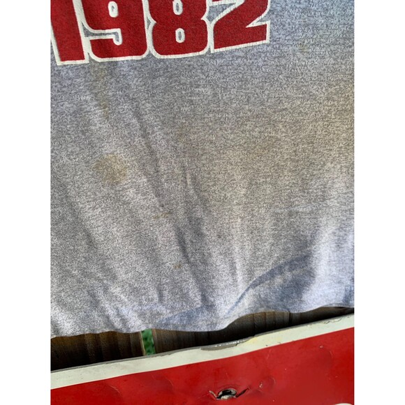 1982 Laurel Cardinals basketball big  graphic tee basketball Size M - Picture 8 of 8
